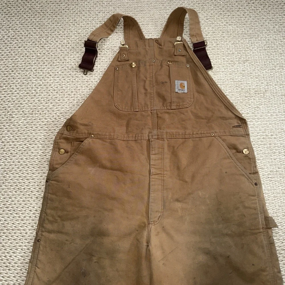 Carhartt signs obvious